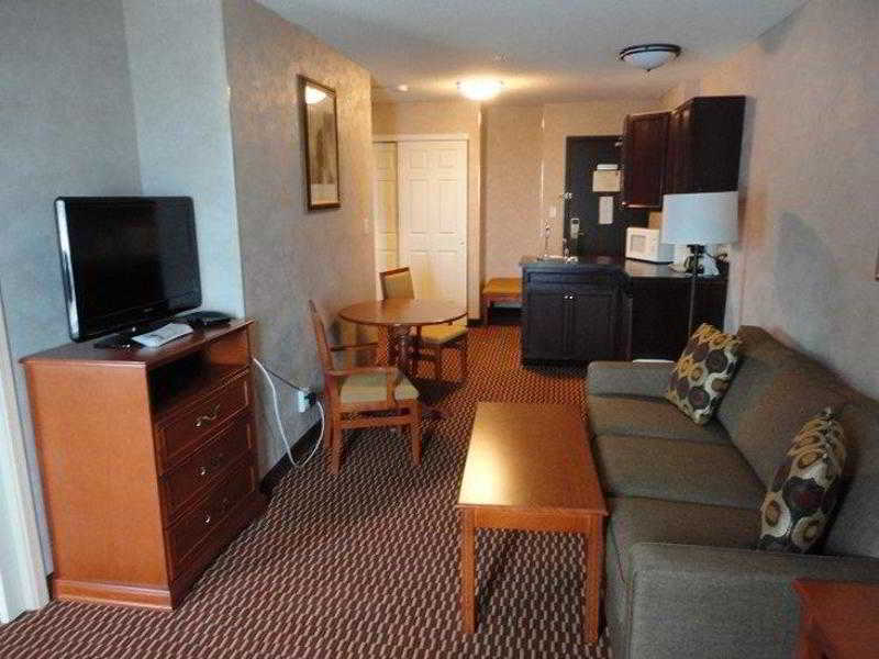 Best Western Of Olds Eksteriør bilde