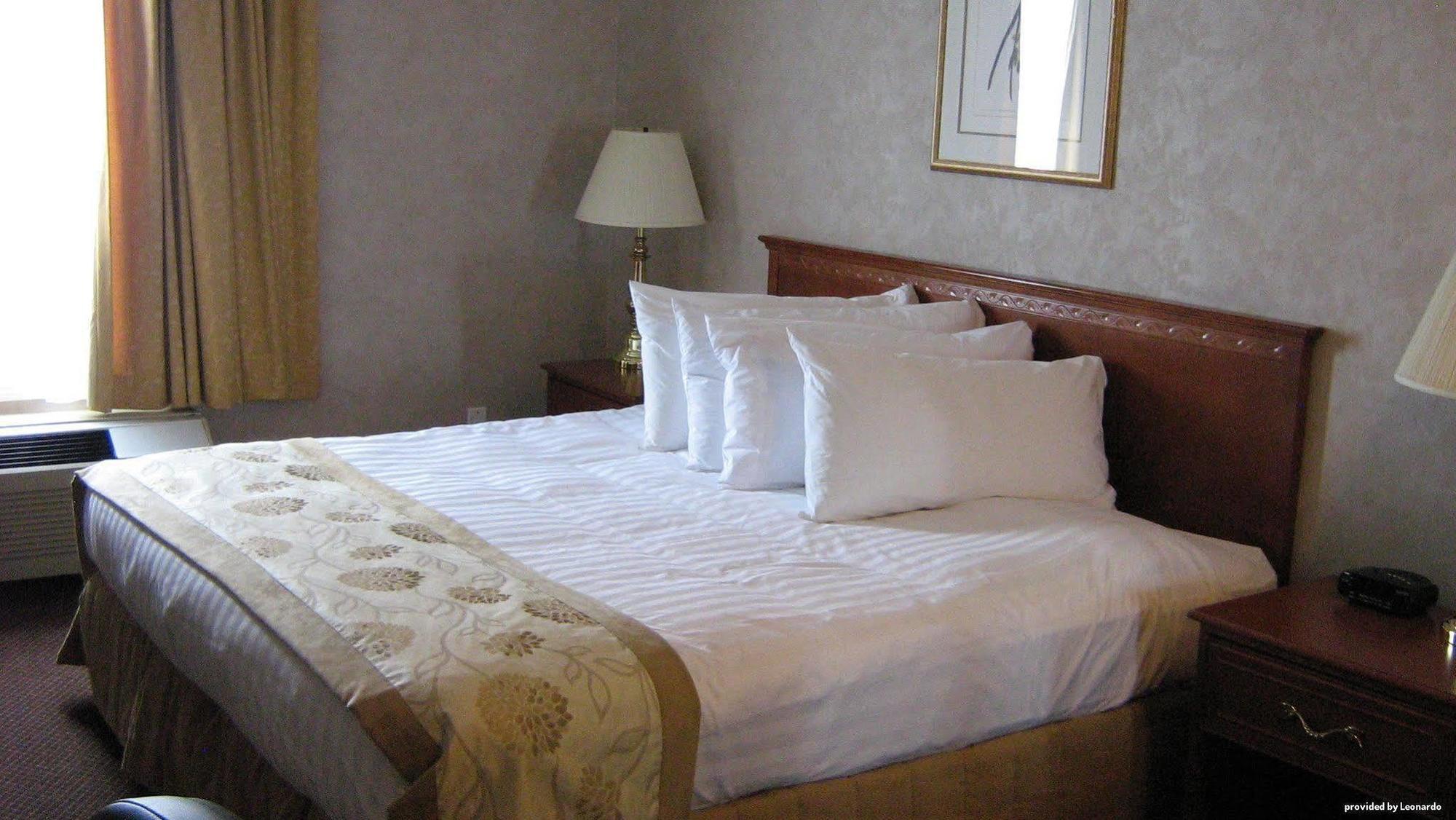 Best Western Of Olds Eksteriør bilde