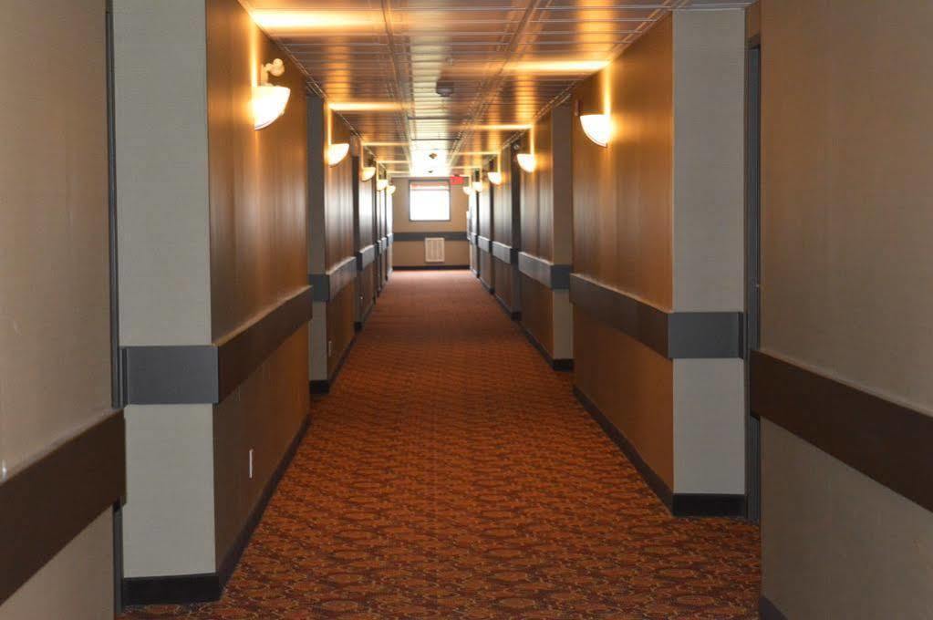 Best Western Of Olds Eksteriør bilde